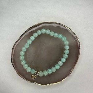 Jade gemstone bracelet